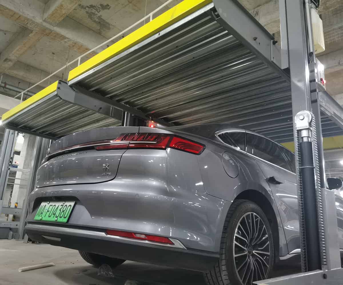 兩層機械車庫